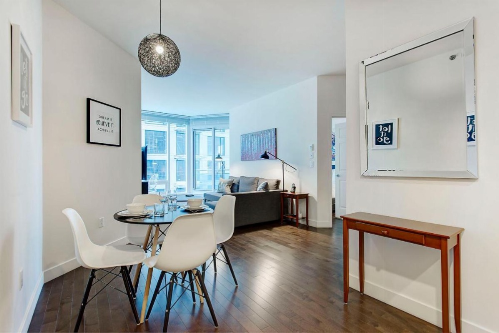 Bleury Furnished Apartments Image 111