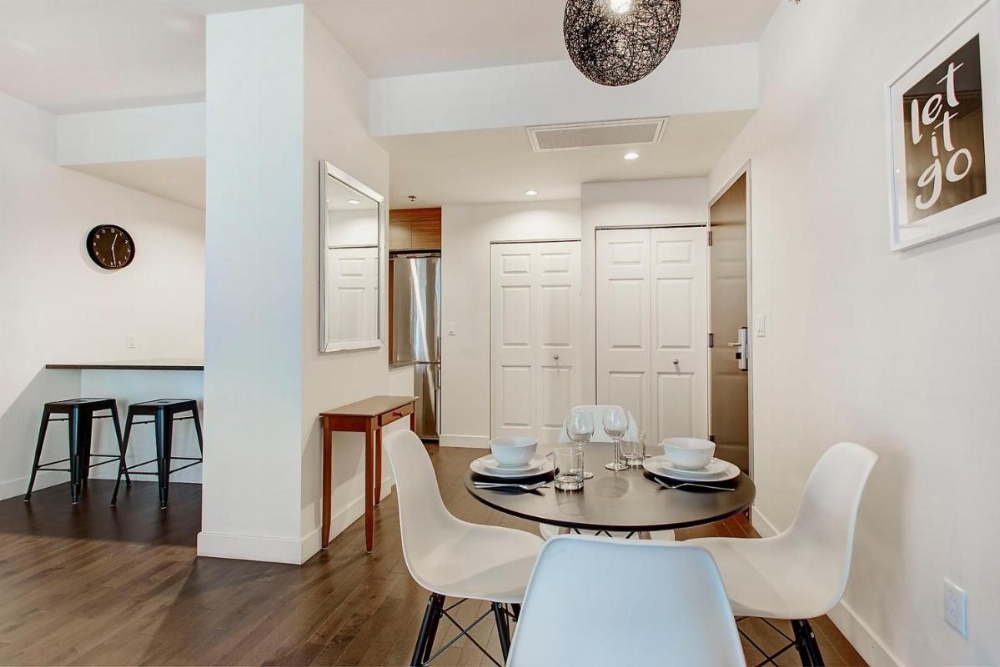 Bleury Furnished Apartments Image 119