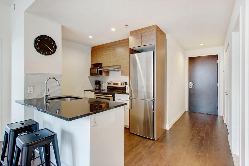Bleury Furnished Apartments Image 27