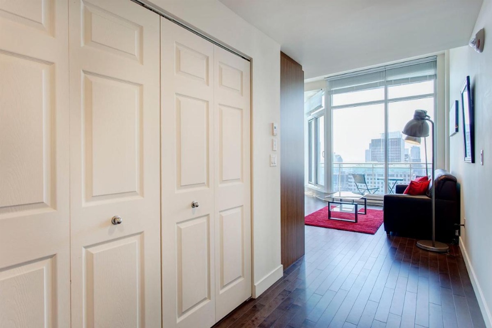 Bleury Furnished Apartments Image 41