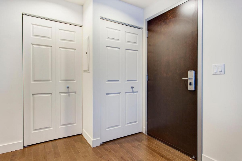 Bleury Furnished Apartments