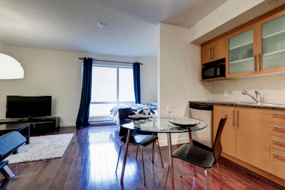 Bleury Furnished Apartments Image 80