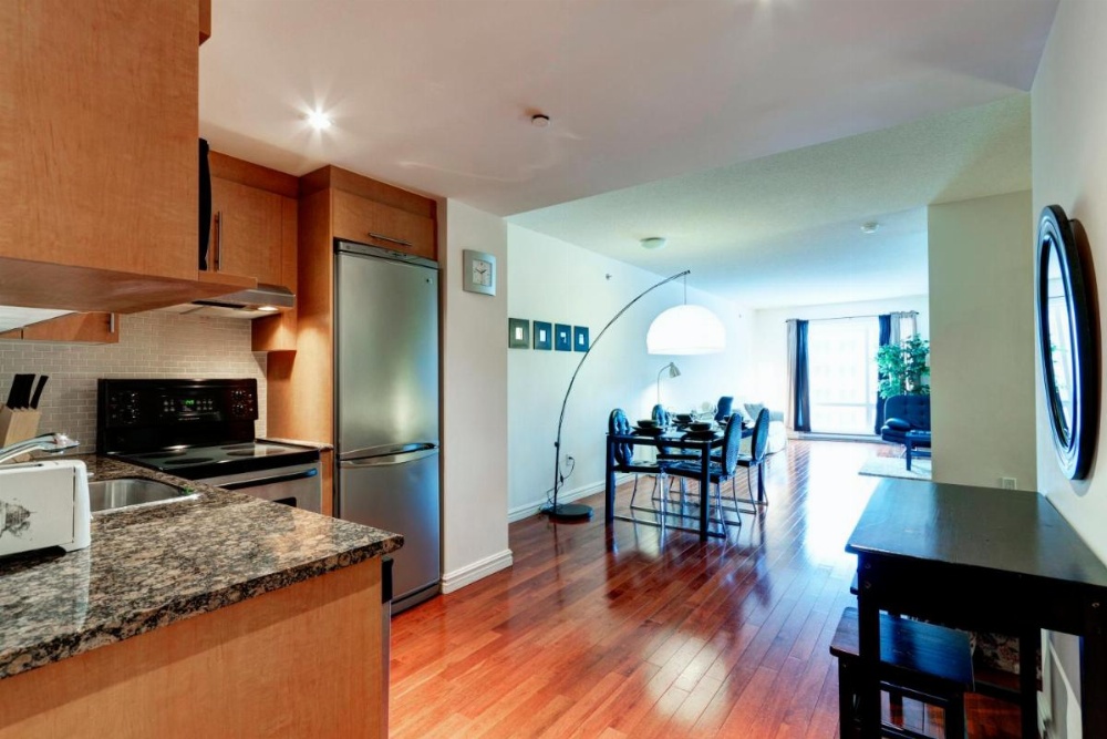 Bleury Furnished Apartments Image 95